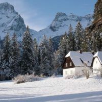 Dove comprare casa in montagna: guida alle migliori località sciistiche